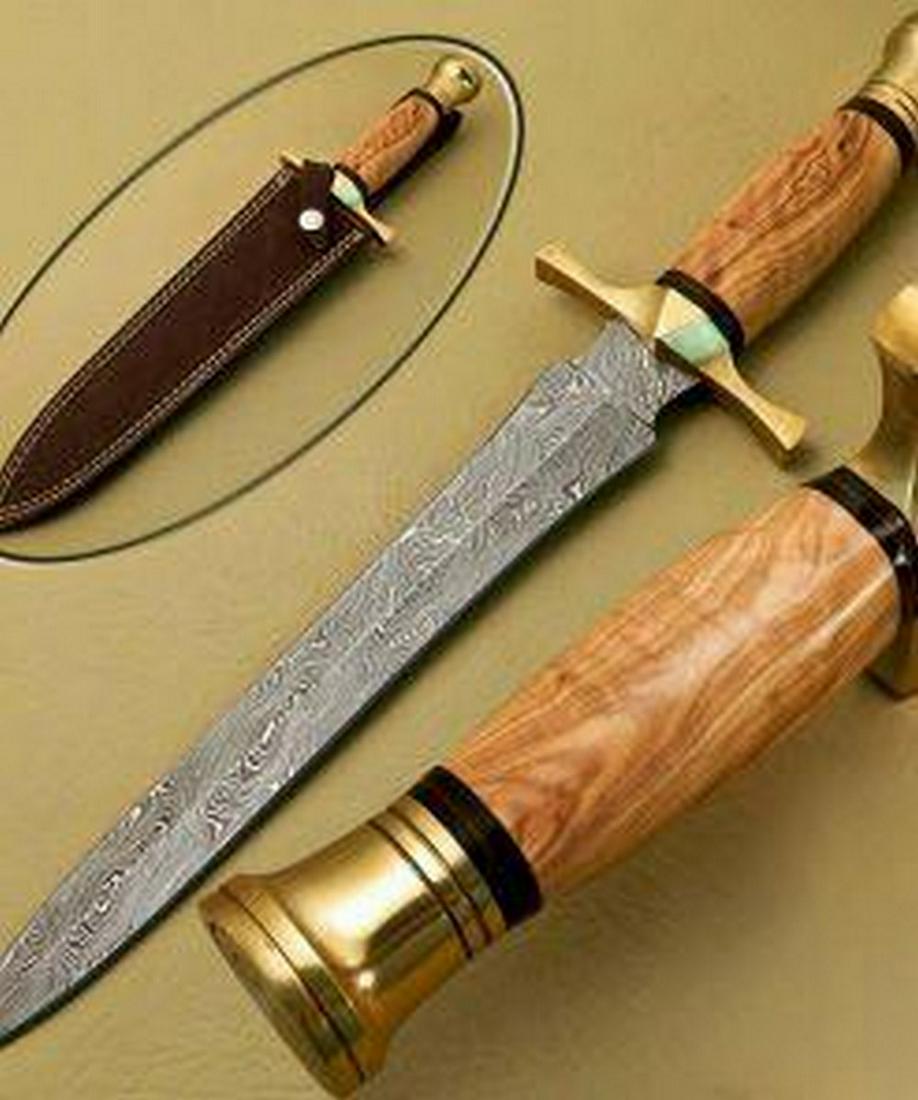 The Spartans Damascus Dagger (1 of 1)