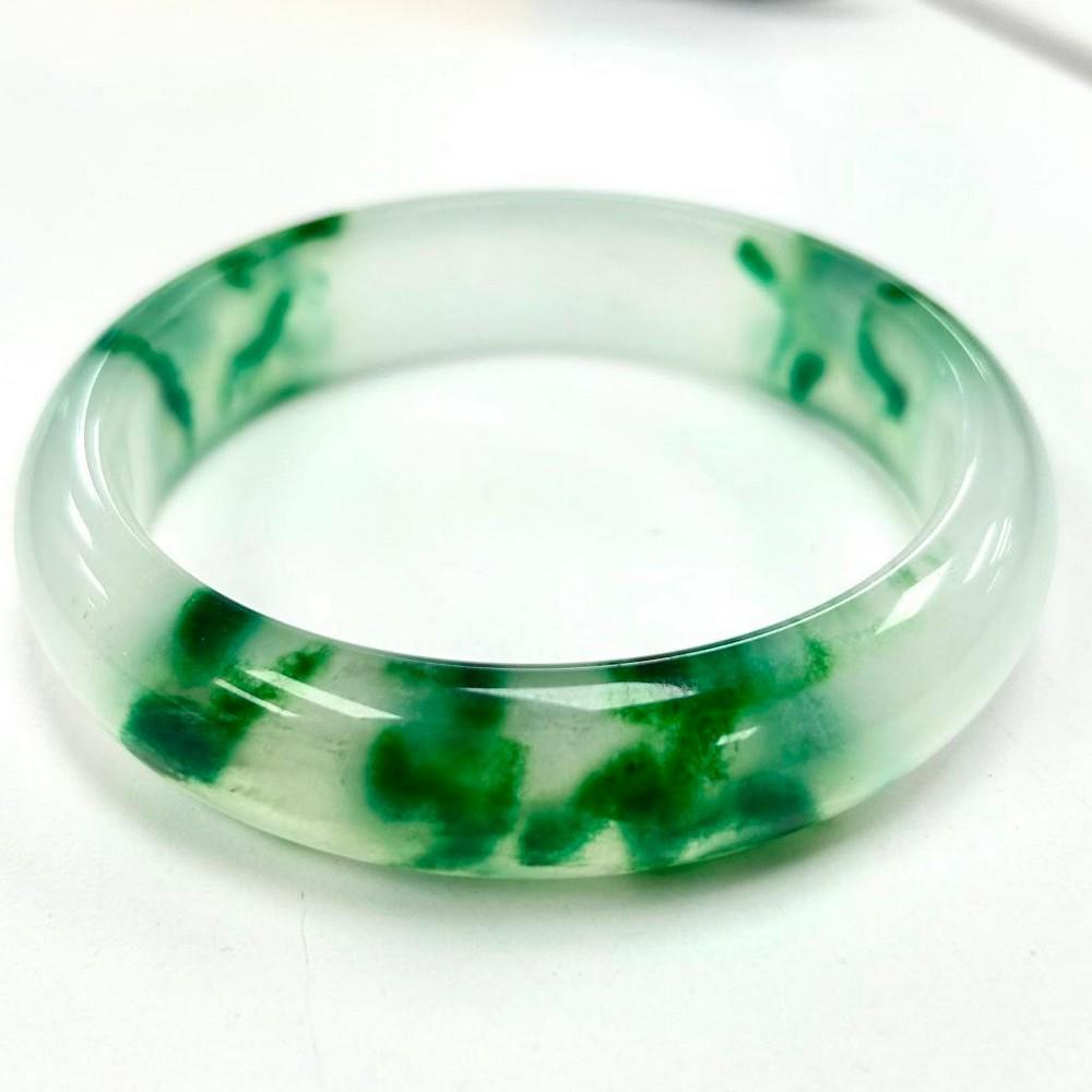 Green and White Jadite Bangle (1 of 2)