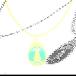 Chinese Green Jade Resting Buddha Paired With An 18: Chinese Green Jade Resting Buddha Paired With An 18 Karat Gold Plated Necklace. View Photos For Further Details.