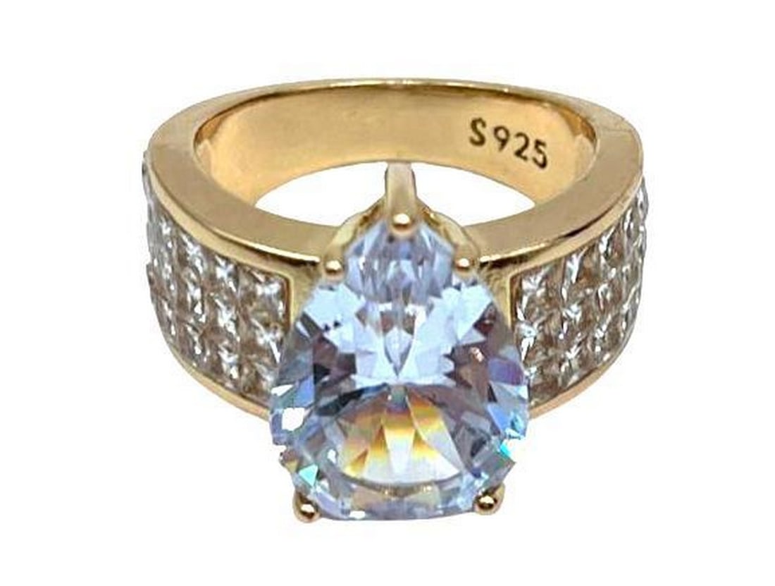 Elegant Cocktail Ring in 925 Sterling Silver (1 of 3)