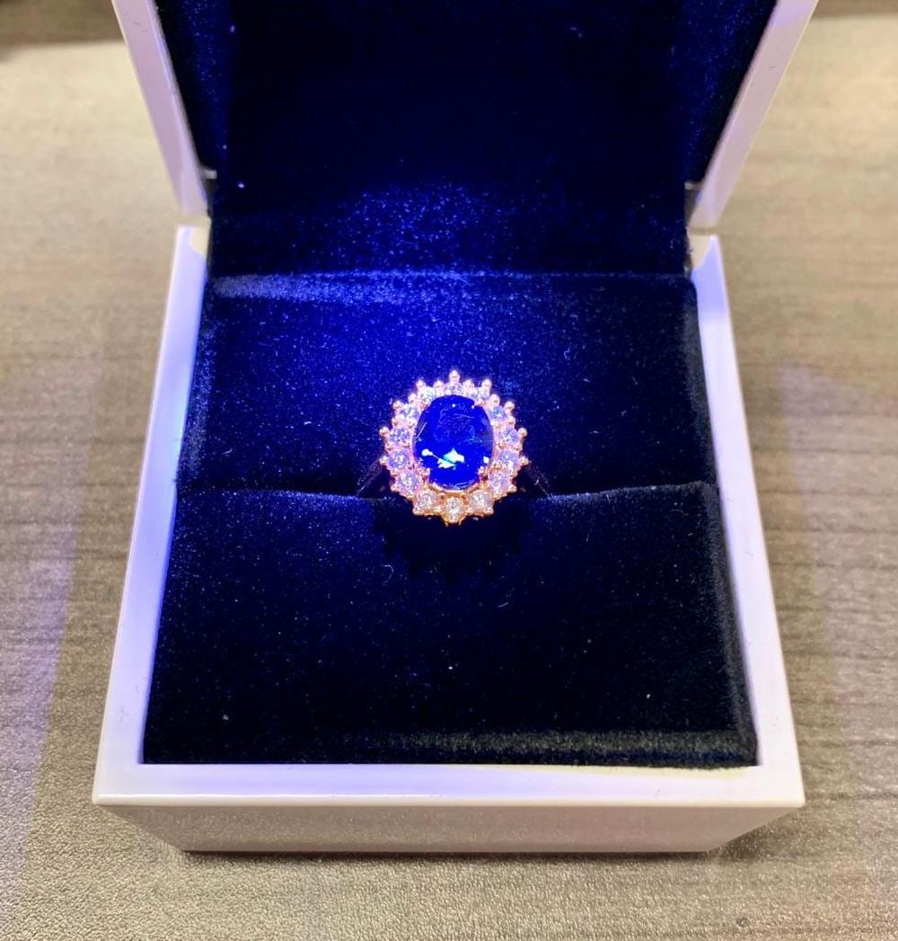 Lady Diana Blue Sapphire Yellow Gold Cluster Ring (1 of 3)