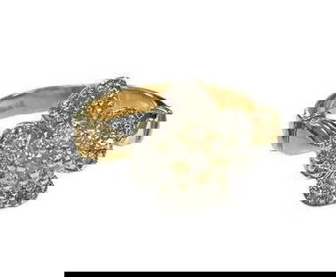 Size 8 Yellow Gold 18KTGP White Swarovski Crystal Flower Ring: Size 8 Yellow Gold 18KTGP White Swarovski Crystal Flower Ring This ring features a beautiful 4 petal flower design, adorned with glistening White Swarovski crystals that effortlessly catch the light,