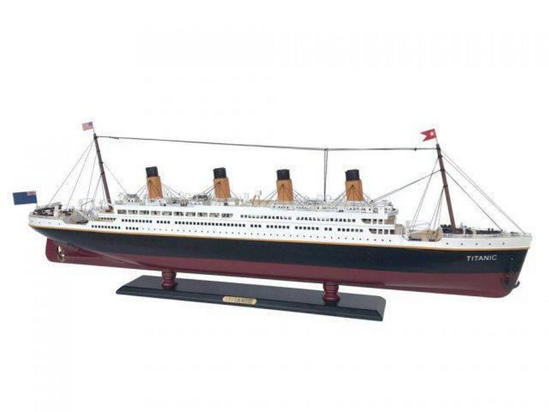 RMS Titanic Model Cruise Ship 40": RMS Titanic Model Cruise Ship 40" Proud and majestic, these historically accurate scale cruise ship models are a marvelous tribute to the grandest cruise ship of her age and the most famous ocean