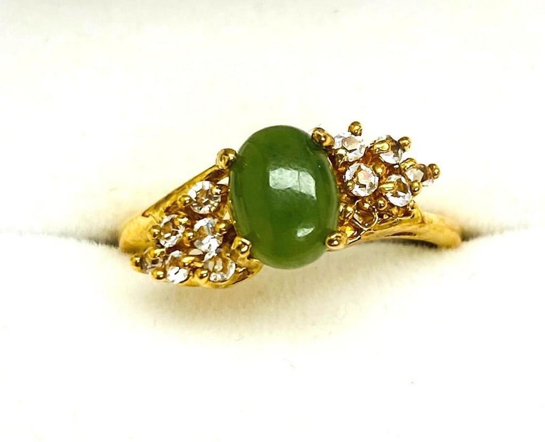 Designer Polished Green Jade Oval Cut Mainstone & Swarovski Crystals 18KT GEP Size 8 Ring (1 of 2)