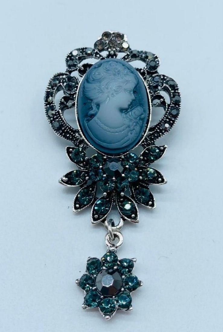 LADIES SEMI PRECIOUS RHINESTONE SILHOUETTED SILVER CAMEO BROOCH (1 of 2)