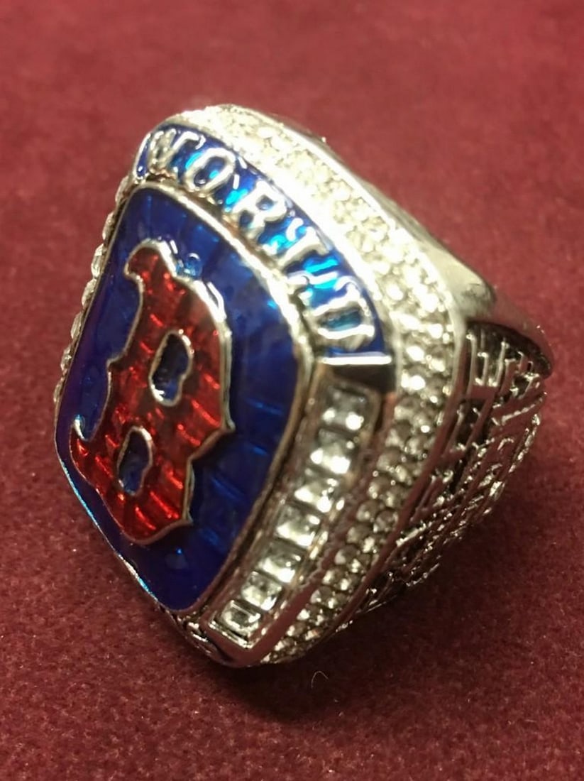 Boston Red Sox 2018 World Series MVP Steve Pearce: Boston Redsox 2018 World Series MVP Steve Pearce Championship Inspired Ring. Ring Is Decorated With Over 100 Semi Precious Stones. The Inside Part Of The Ring Has "Pearce" Stamped & "D