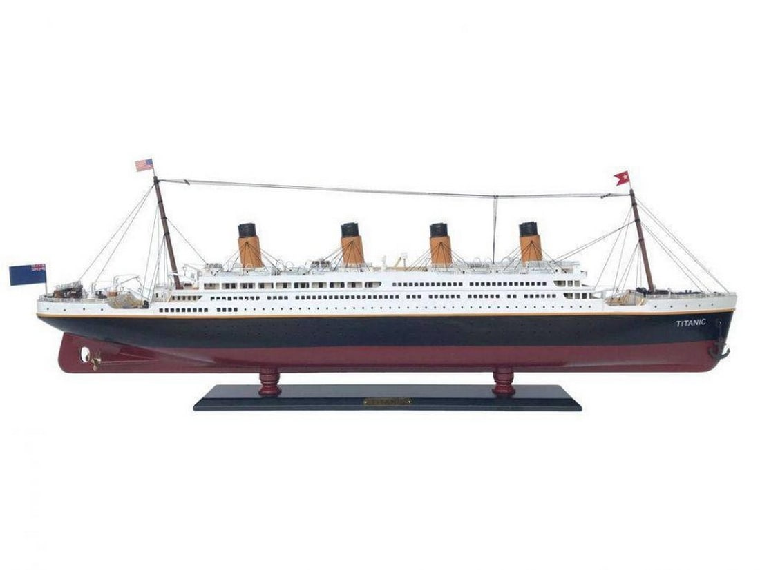RMS Titanic Model Cruise Ship 40": RMS Titanic Model Cruise Ship 40" Proud and majestic, these historically accurate scale cruise ship models are a marvelous tribute to the grandest cruise ship of her age and the most famous ocean