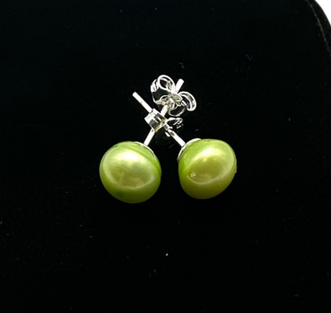 7-8mm Green Freshwater Pearl 925 Silver Stud Earrings (1 of 4)