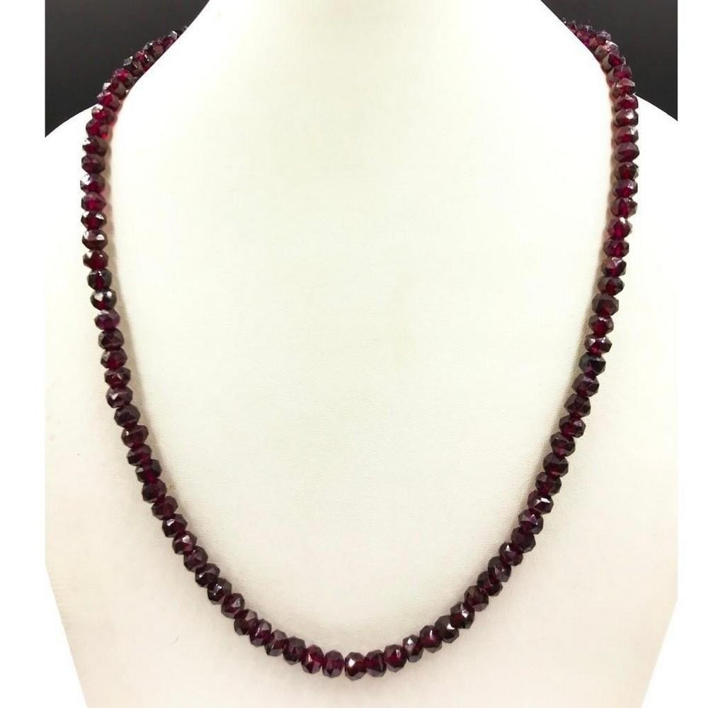 188.96ct Garnet Faceted Precious Stone Necklace: 188.96ct Garnet Faceted Precious Stone Necklace Handcrafted Garnet Beads Delicately Strung Together On A Beaded Necklace. Beads Diameter- 5.5 to 6.2 mm Length Of Necklace - 45cms Weight In Carats - 18