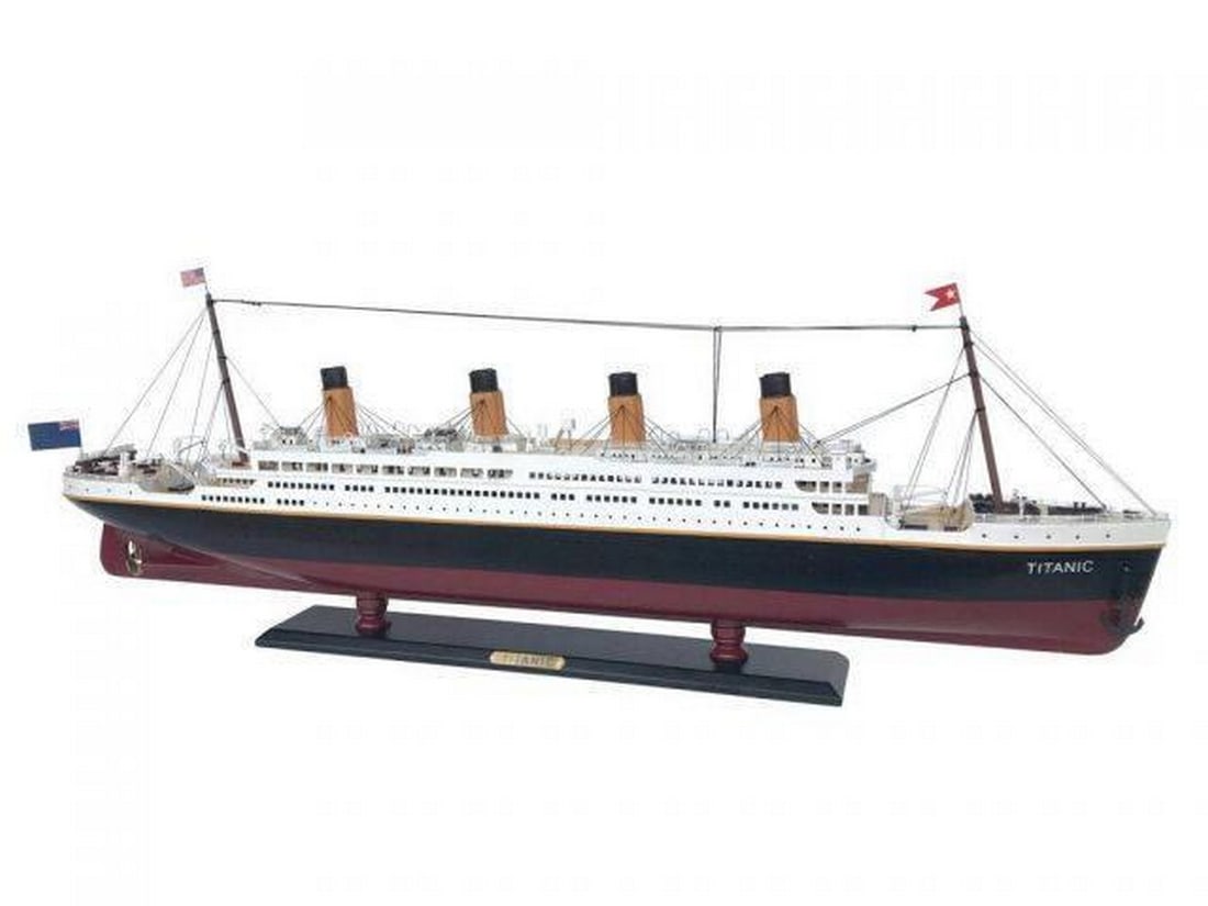 RMS Titanic Model Cruise Ship 40": RMS Titanic Model Cruise Ship 40" Proud and majestic, these historically accurate scale cruise ship models are a marvelous tribute to the grandest cruise ship of her age and the most famous ocean