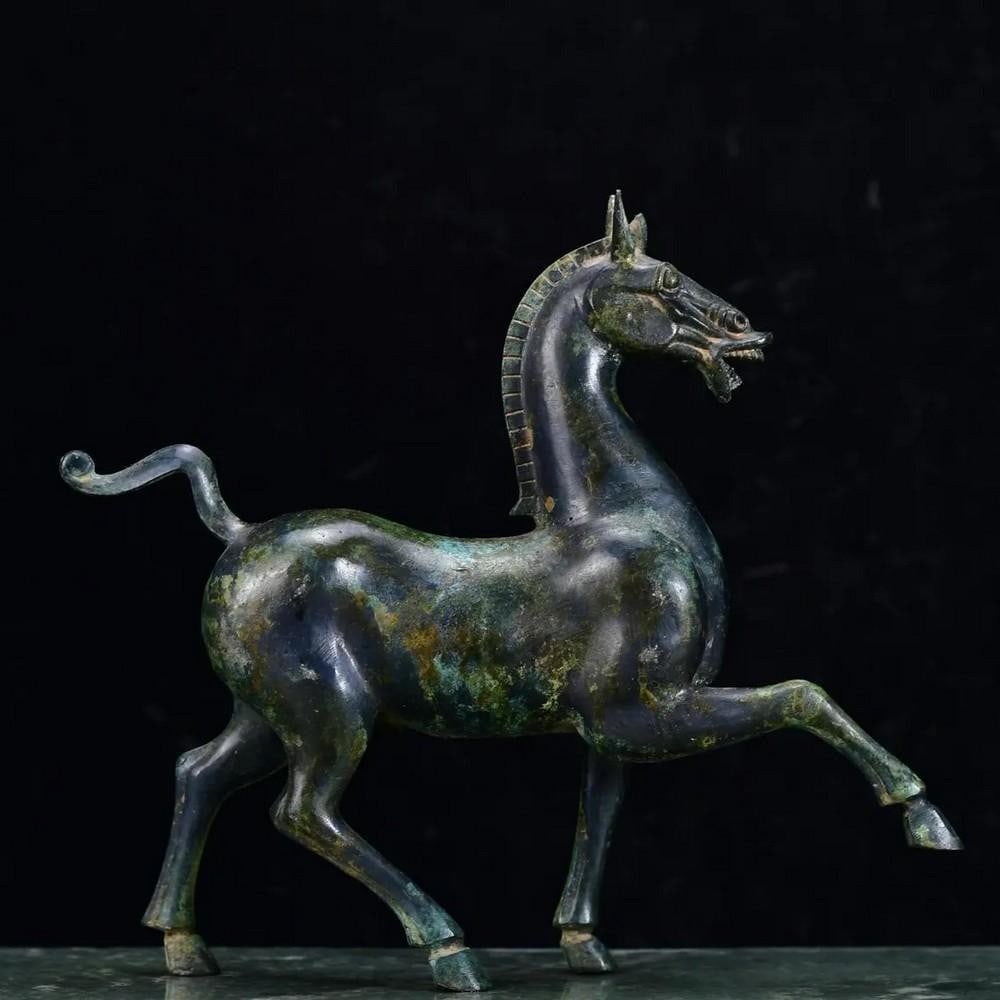 Antique Chinese Bronze War Horse Statue Ornament (1 of 8)