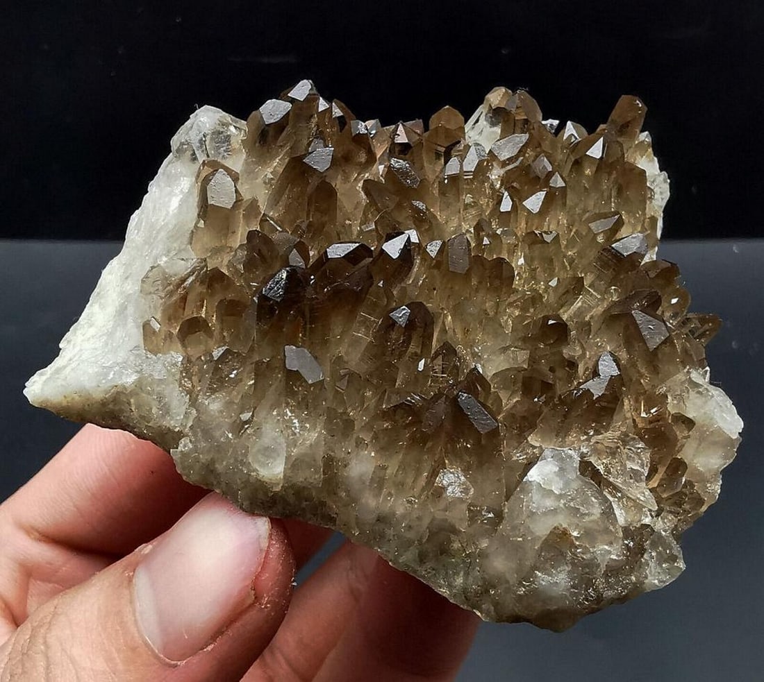 86.4g - Natural Smoky Quartz Mineral (1 of 10)