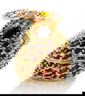 Golden Hive Treasure Trinket Box: Golden Hive Treasure Trinket Box This beautifully handcrafted enamel-painted trinket box is adorned with handpicked Austrian crystals and finished with your choice of 24K gold or 925 silver plating. E
