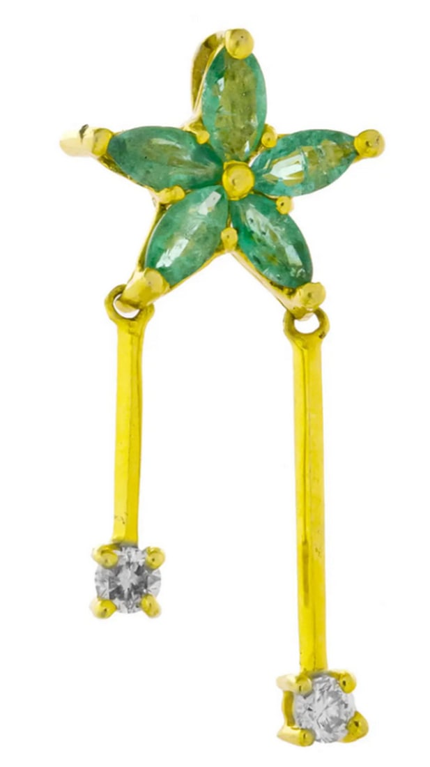 Golden Glow Emerald Pendant: Golden Glow Emerald Pendant The Golden Glow Emerald Pendant exudes elegance with its vibrant faceted emerald set in luxurious 18K gold. A delicate cascade of dangling diamonds enhances its brilliance,