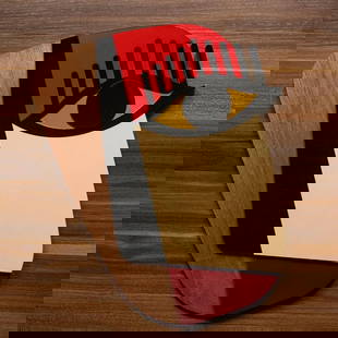 Abstract Wooden Wall Mask – Contemporary Art Decor: Abstract Wooden Wall Mask – Contemporary Art Decor Transform your space with the striking elegance of this abstract wooden wall mask. This captivating piece blends tradition with modernity, offering