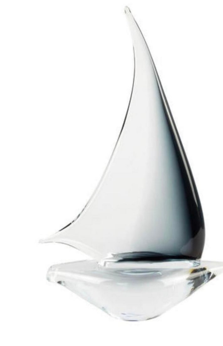 Black and White Murano Glass Sail Boat: Black and White Murano Glass Sail Boat This murano glass sail boat is the perfect addition to any home, office, or cottage. Dimensions: 11" x 9.4" x 3.93" View Photos For Further Detai