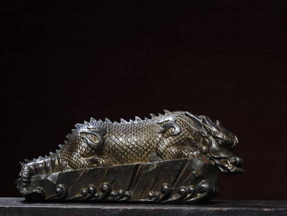 Antique Chinese Copper Mythological Water Serpent: Antique Chinese Copper Mythological Water Serpent   This antique Chinese copper mythological water serpent is a captivating artifact, skillfully crafted by ancient artisans. Its sinuous, flowing form