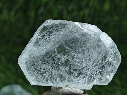 Natural Aquamarine Crystal Mineral Specimen: Natural Aquamarine Crystal Mineral Specimen  Weight: 14g Length:2mm Width:0.3mm Height:1mm  View Photos For Further Details