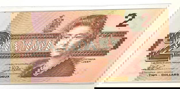 LOT OF 2 1986 CANADA $2 TWO DOLLAR BANKNOTES: Lot of 2 1986 Canada $2 Two Dollar Banknotes   These Crisp Bills Are Still In Perfect Condition. They Are 1986 Ottawa Banknotes That Were Worth $2 In The 1900s.   Please View Photos For Further Detail