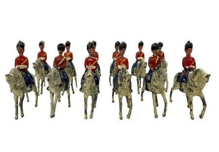 Lot of 14 - Vintage 1920's British Lead Toy Soldiers On Horseback: Lot of 14- Vintage 1920 British Lead Toy Soldiers On Horseback   Step back in time with our Vintage 1920 British Lead Toy Soldiers. These meticulously crafted figurines capture the essence of historic