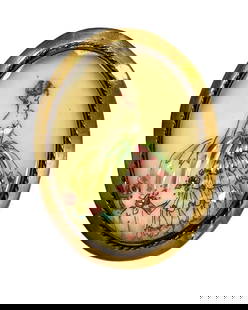 Encapsulated Golden Elegance Lady Brooch: Encapsulated Golden Elegance Lady Brooch  The &#34;Golden Elegance Lady Brooch&#34; encapsulates timeless beauty and sophistication within its radiant golden frame, effortlessly elevating any outfit.