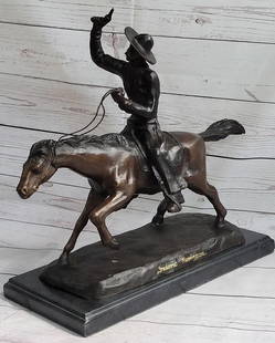Classic Cowboy Will Rogers Statue by Frederic Remington Western Art Bronze Sculpture - 14" x 16": Classic Cowboy Will Rogers Statue by Frederic Remington Western Art Bronze Sculpture - 14" x 16" Embark on a journey into the Wild West with this extraordinary bronze sculpture portraying a