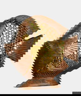 Hand-Carved Wooden Fish with Gilded Lattice Detailing: Hand-Carved Wooden Fish with Gilded Lattice Detailing This artisanal fish sculpture blends natural charm with a touch of elegance. Expertly carved from solid wood, the piece features a striking golden