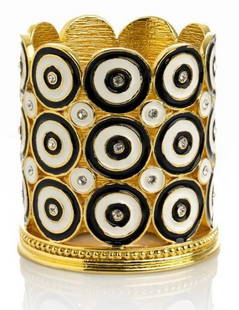 Luxe Contrast Gold, Black, and White Candle Holder: Luxe Contrast Gold, Black, and White Candle Holder Sophisticated and striking, this gold, black, and white candle holder brings modern elegance to any space. The bold black and crisp white tones are b