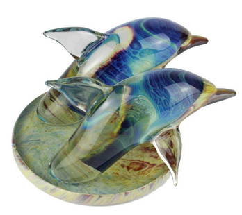 Murano Chalcedony Glass Dolphin Sculpture: Murano Chalcedony Glass Dolphin Sculpture This exquisite sculpture, crafted from solid glass, is polished to perfection and meticulously cold-cut using sandstone tools. The challenging art of creating