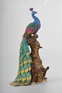 Majestic Peacock on a Tree Trinket Box: Majestic Peacock on a Tree Trinket Box  Introducing the Majestic Peacock on a Tree Trinket Box - a captivating homage to the splendor of nature&#39;s most resplendent bird. Crafted with exquisite deta