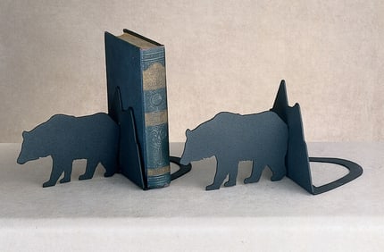 Weatherhams The Art of the Auction: 1000+ Lot Decor + Discoveries Explore a curated collection of stunning home decor, fine art, and rare collectibles in this exclusive online auction. Highlights include: Bookends that blend style and function Wall & Glass Art to brighten any space Bronze Sculptures with timeless elegance Carrara Marble Sculptures for classic beauty Loose Gemstones and Jade Carvings perfect for collectors Resin Sculptures and Inspired Faberge Eggs for modern sophistication Framed Butterfly and Insect Specimens Marble Tile Mosaics for an artistic touch With each piece handpicked for its uniqueness, there's something for every art lover and home decorator. Don't miss the chance to bid on these exceptional finds! Auction Ends September 8th at 5pm EST!