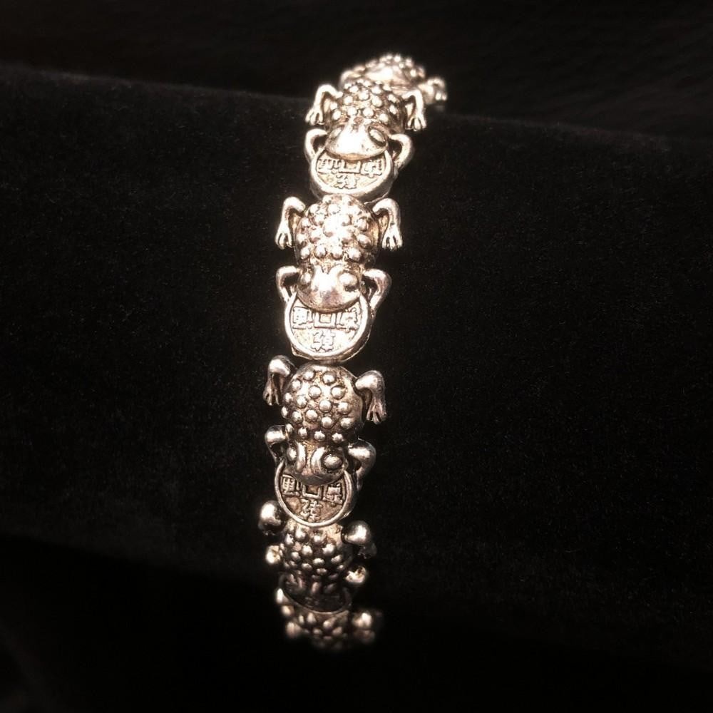 Asian Tibetan Silver Frog Bracelet (1 of 2)