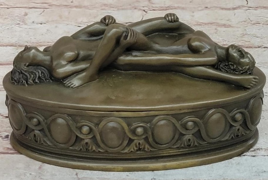 Erotica Bronze Jewelry Box - 4" x 7": Erotica Bronze Jewelry Box - 4" x 7" This bronze jewelry box is an original, inspired by and bearing the signature of artist Milo. This is a breathtaking bronze jewelry box, crowned with the s