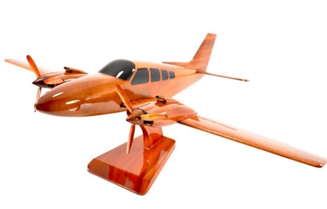 Beechcraft Baron G-58 Model Plane (1 of 4)