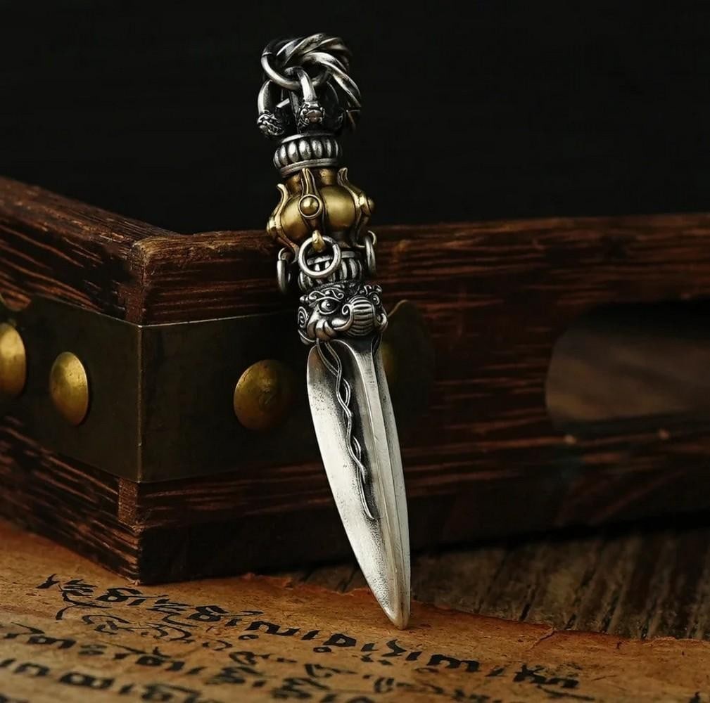 Vajra Necklace Pendant (1 of 4)