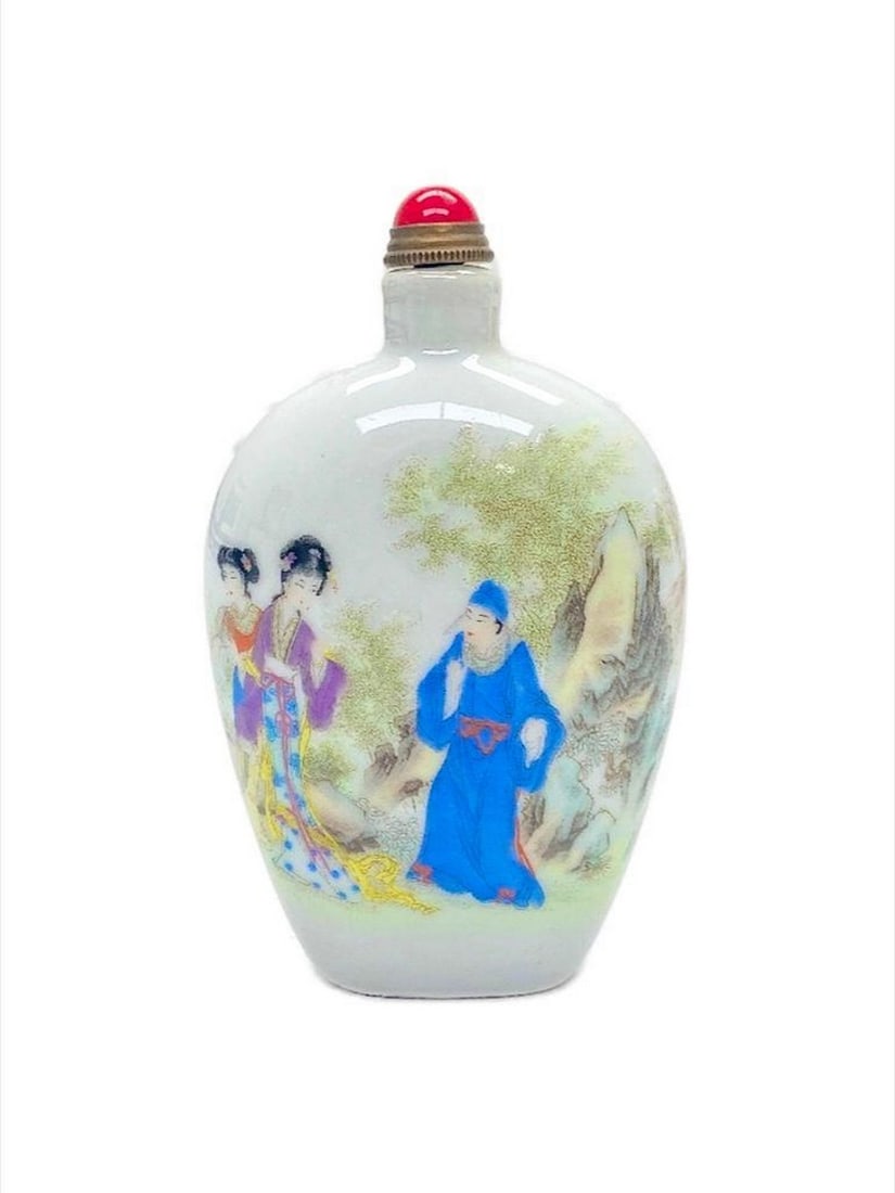 Conversing Chinese Handmade Porcelain Snuff Bottle (1 of 5)