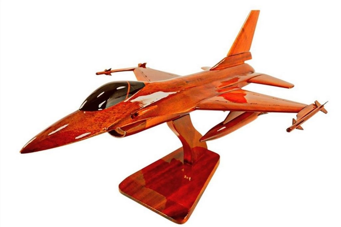 F-16 Falcon Fighter Plane Wooden Model (1 of 4)
