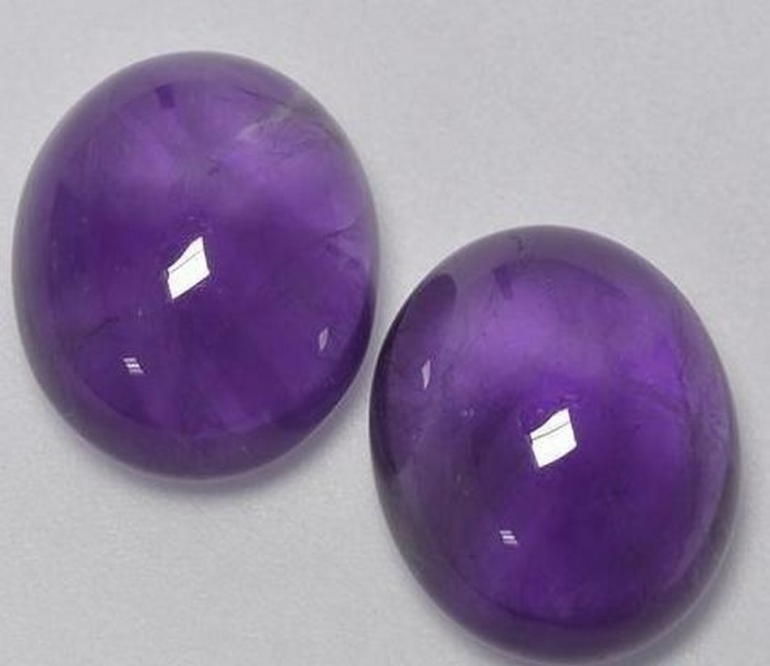 9.15 carat Stunning Oval Amethyst Gemstones (1 of 2)