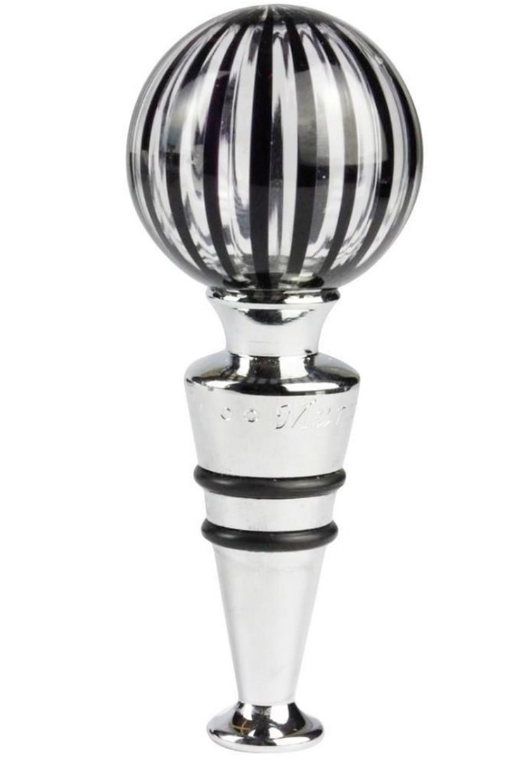 Black & Clear Murano Glass Bottle Stopper: Black & Clear Murano Glass Bottle Stopper Bottle stopper, handmade with the technique of glass cannes filigree, artwork executed with attention to details. This bottle stopper is an perfect pie