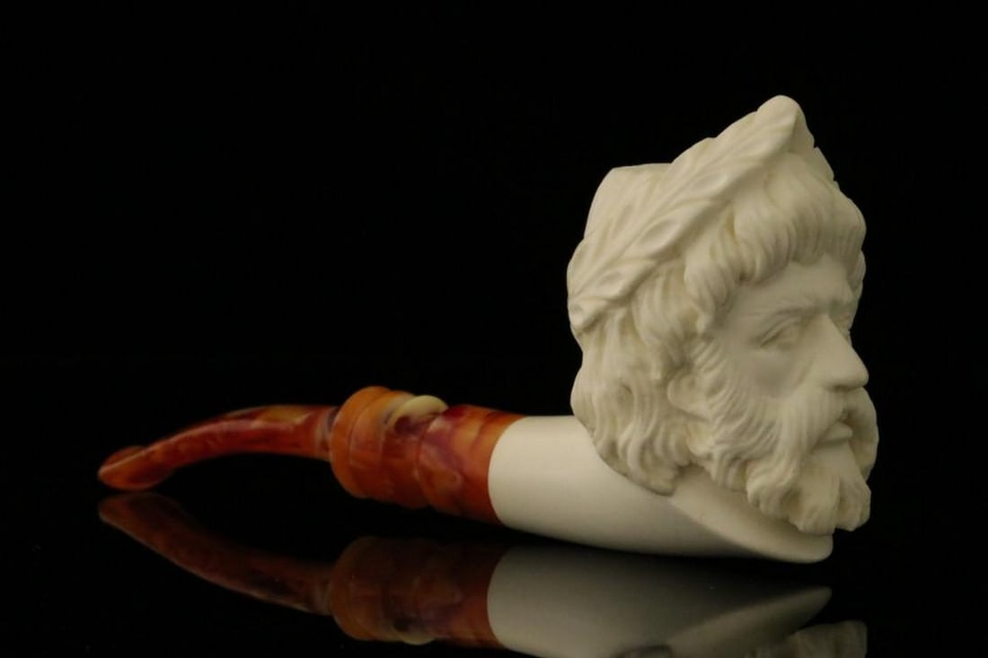 Zeus Figure Carved Meerschaum Pipe with Fitted Case (1 of 5)