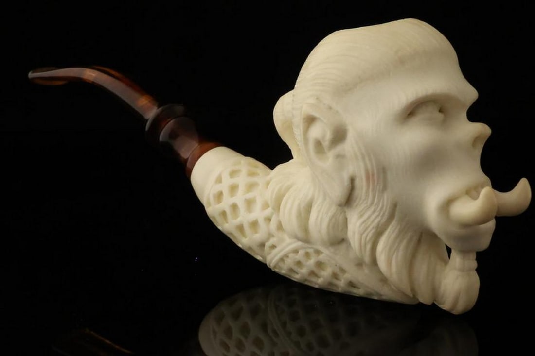 Orog Mythical Figure Carved Meerschaum Pipe with Fitted Case (1 of 5)