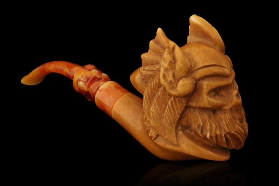 Viking Skull Carved Meerschaum Pipe with Fitted Case (1 of 5)
