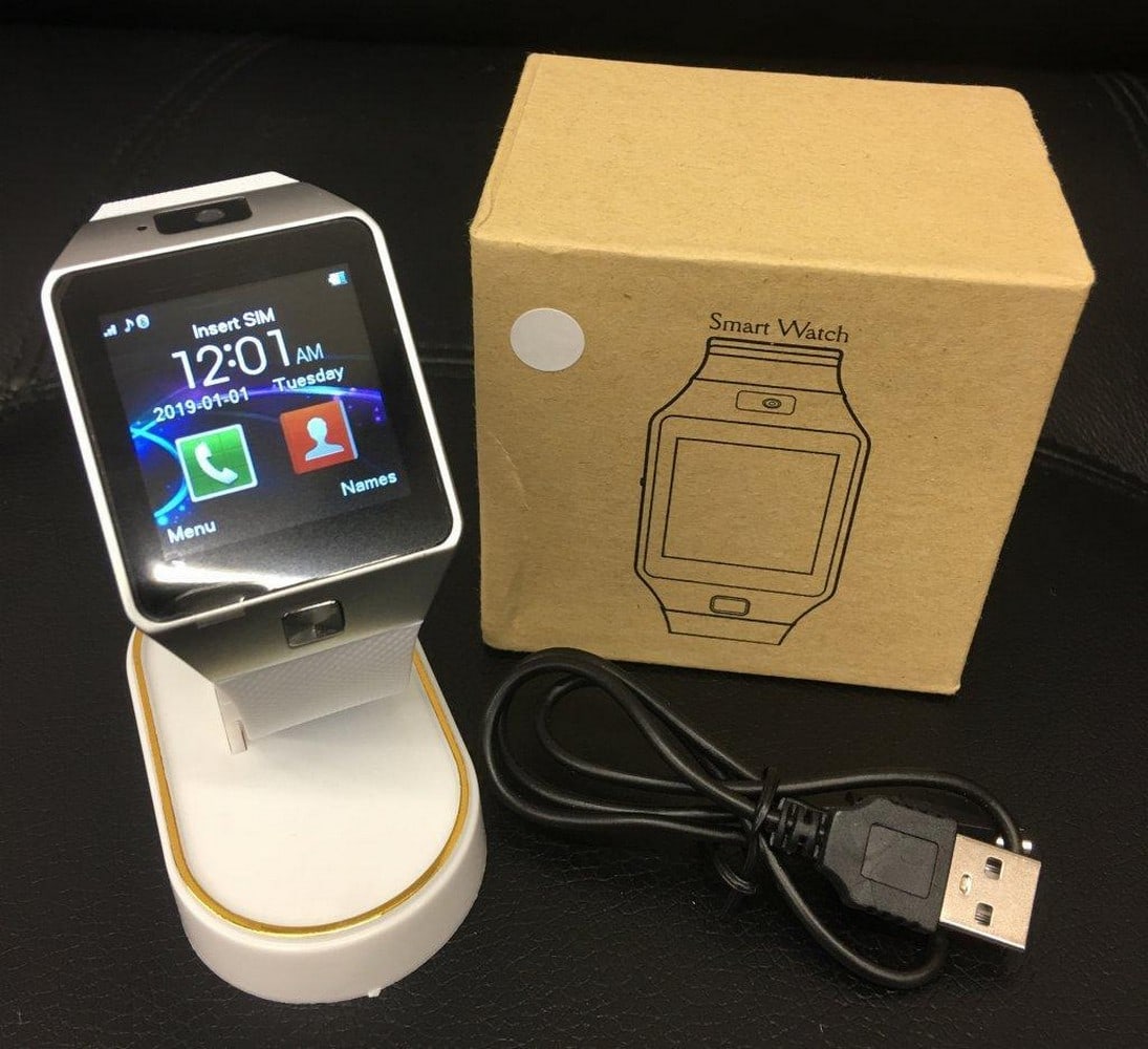 Touch Screen Smartwatch with Camera & Multi-Function Apps: Touch Screen Smartwatch with Camera & Multi-Function Apps For Auction Is A Smart Watch Touch Screen With Camera. Watch Has A White Band And Many Features. Read Below. From the manufacturers