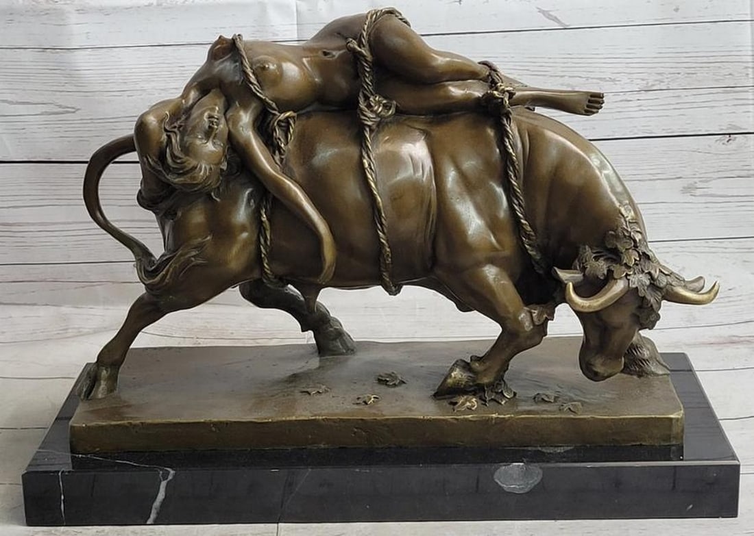 Europa and Zeus: Nude Mythological Bronze Sculpture: Europa and Zeus: Nude Mythological Bronze Sculpture Powerful and evocative, this bronze sculpture reimagines the myth of Europa and Zeus with dramatic elegance. The nude figure of Europa lies bound b