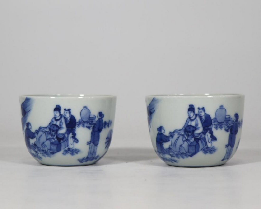 Pair Of Cups Inspired By Qing Kangxi Blue And White Porcelain (1 of 9)
