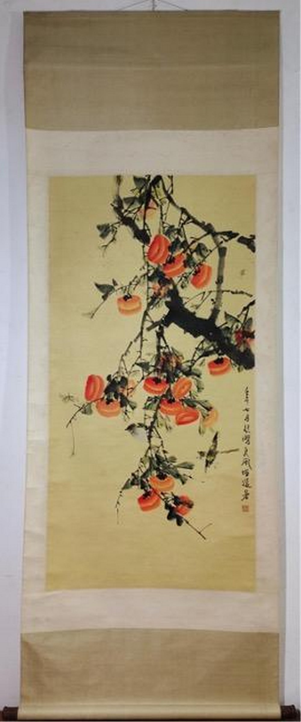 Fruits paper scroll by Xu Beihong: Fruits paper scroll by Xu Beihong Chinese Name: ???? ???????? Dimensions: 135 × 68CM Please view photos for further details