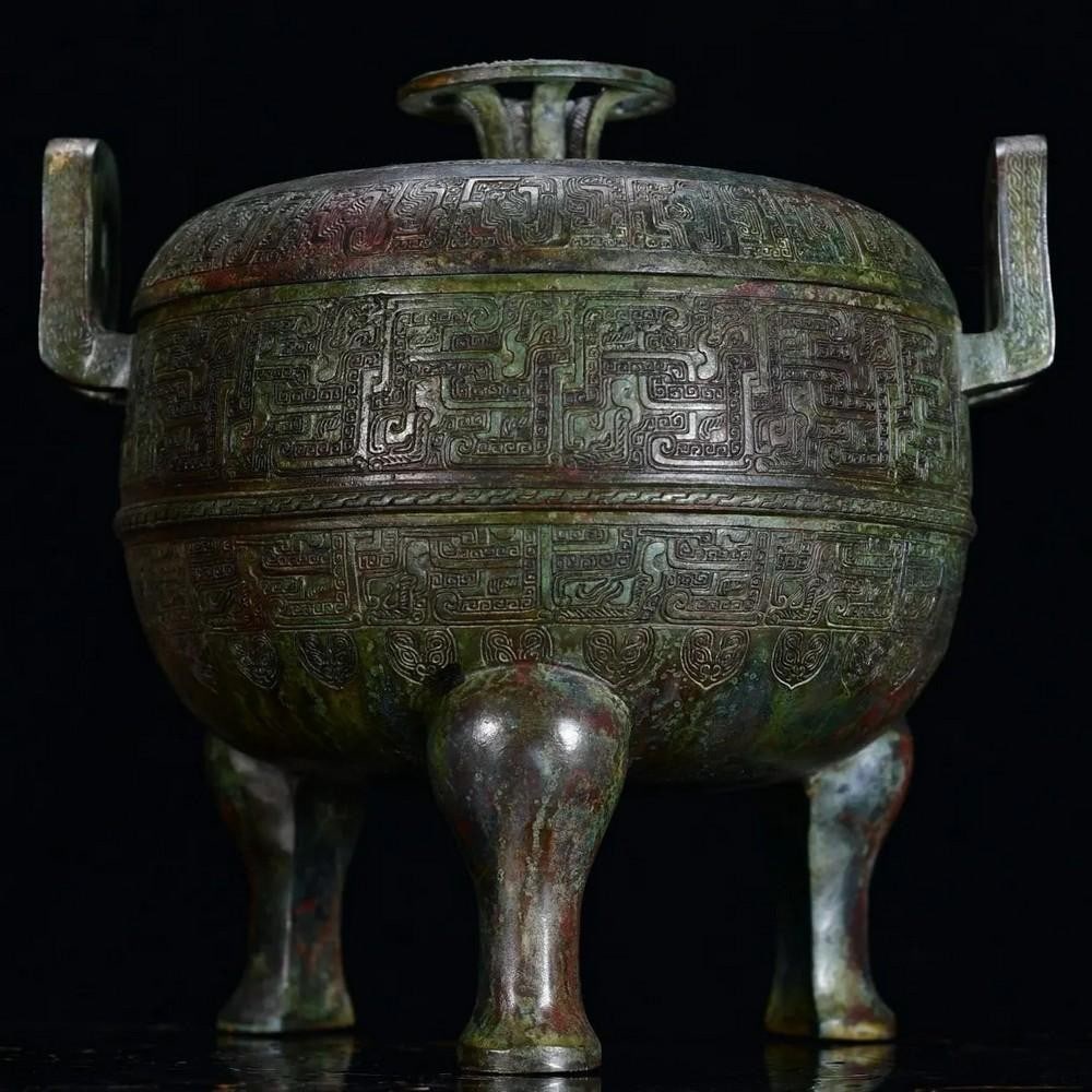 Antique Chinese Bronze Tripod Statue (1 of 8)