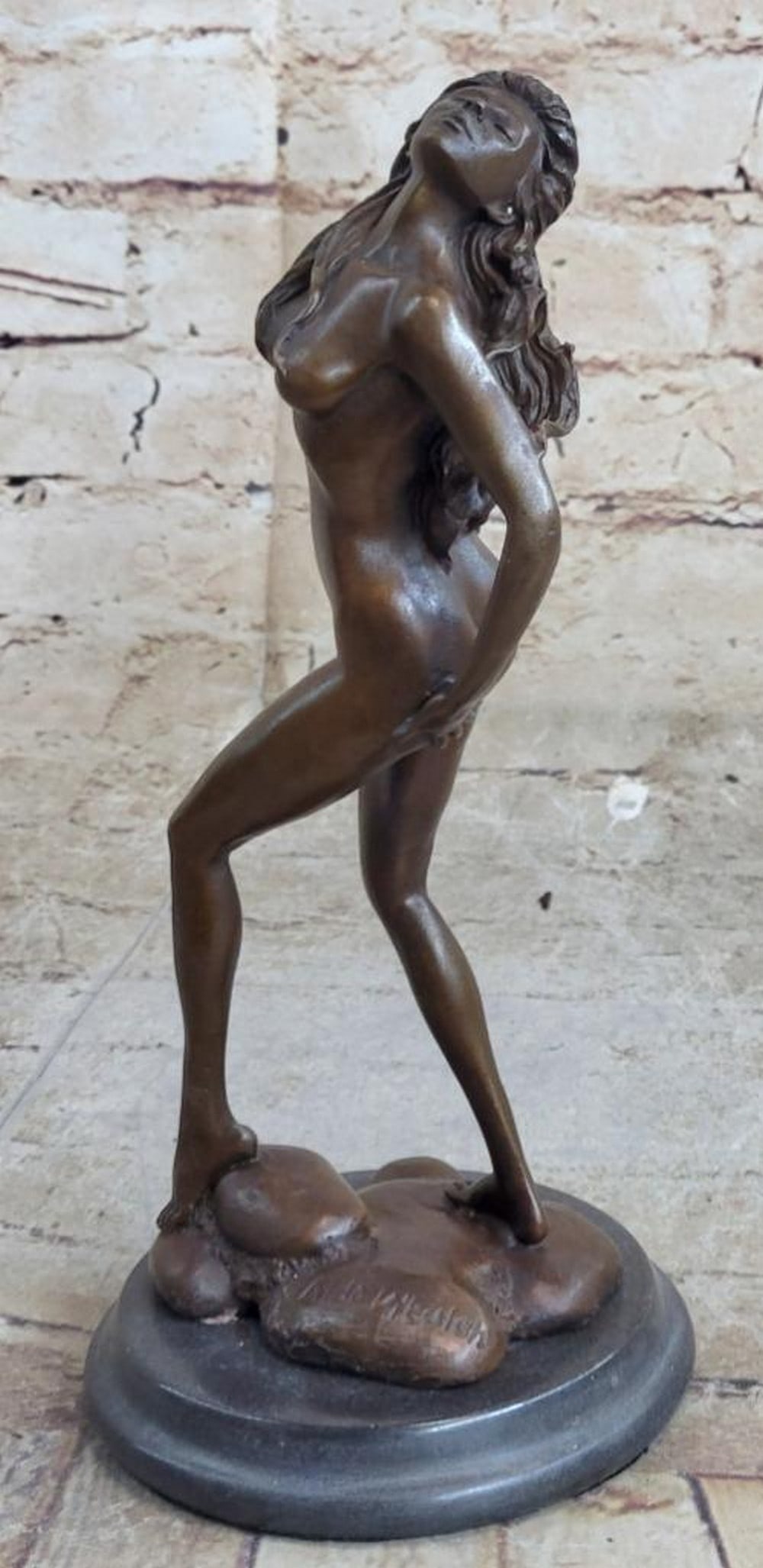 Confident Beauty Original Bronze Sculpture Signed by Aldo Vitaleh - 11" x 4.5": Confident Beauty Original Bronze Sculpture Signed by Aldo Vitaleh - 11" x 4.5" Elevate your space with the captivating allure of our striking bronze sculpture crafted by the esteemed Italian