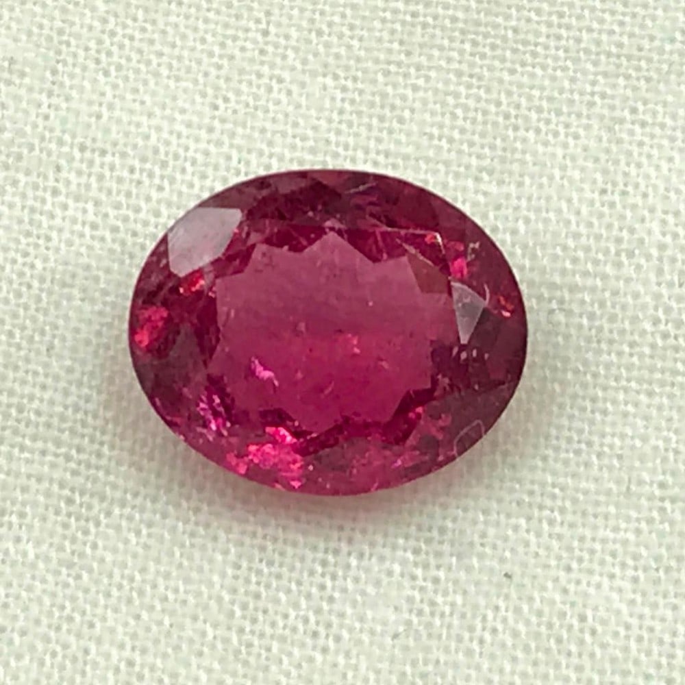 3.33ct Pink Tourmaline Oval Faceted Gemstone: Pink Tourmaline Oval Faceted Pink Tourmaline oval, beautiful pink color, Size- 10.9x8.9 mm, Weight- 3.33 ct View photos for further details.