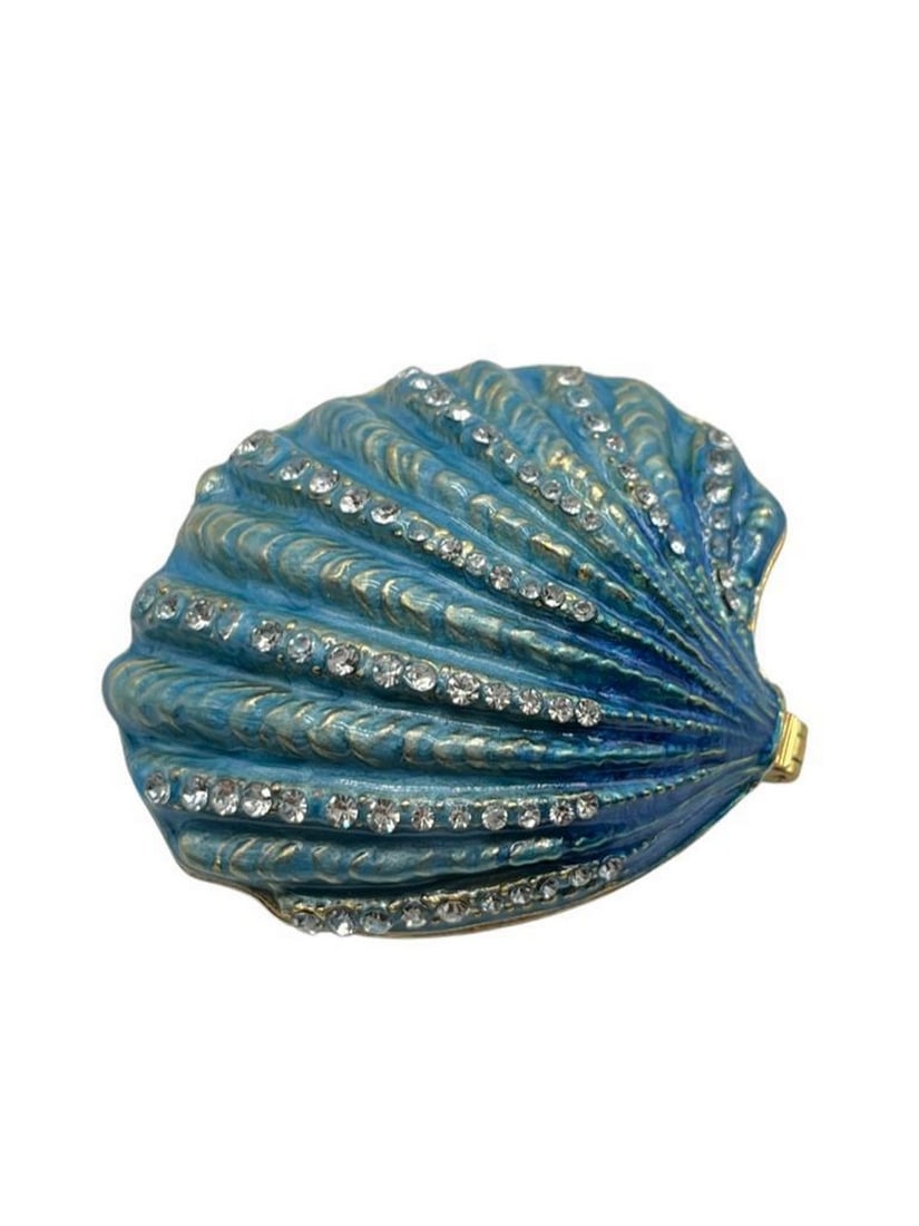 Dazzling Blue Clamshell Trinket Box (1 of 3)